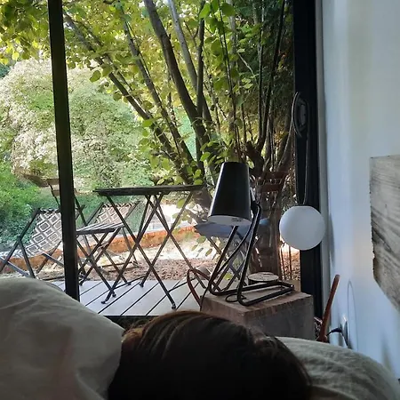 La De - D'hotes Troyes