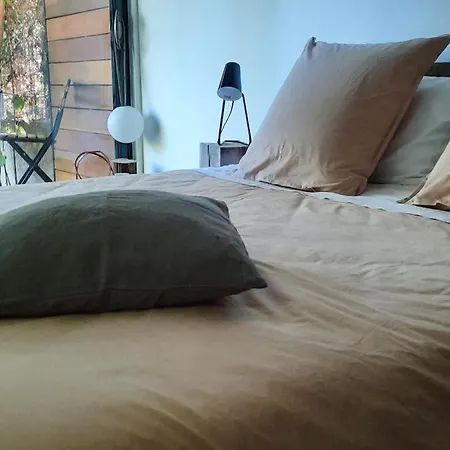 فندق مبيت وإفطار La De - D'hotes