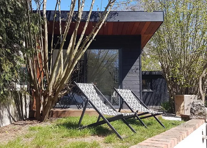 La De - D'hotes Bed & Breakfast 3*